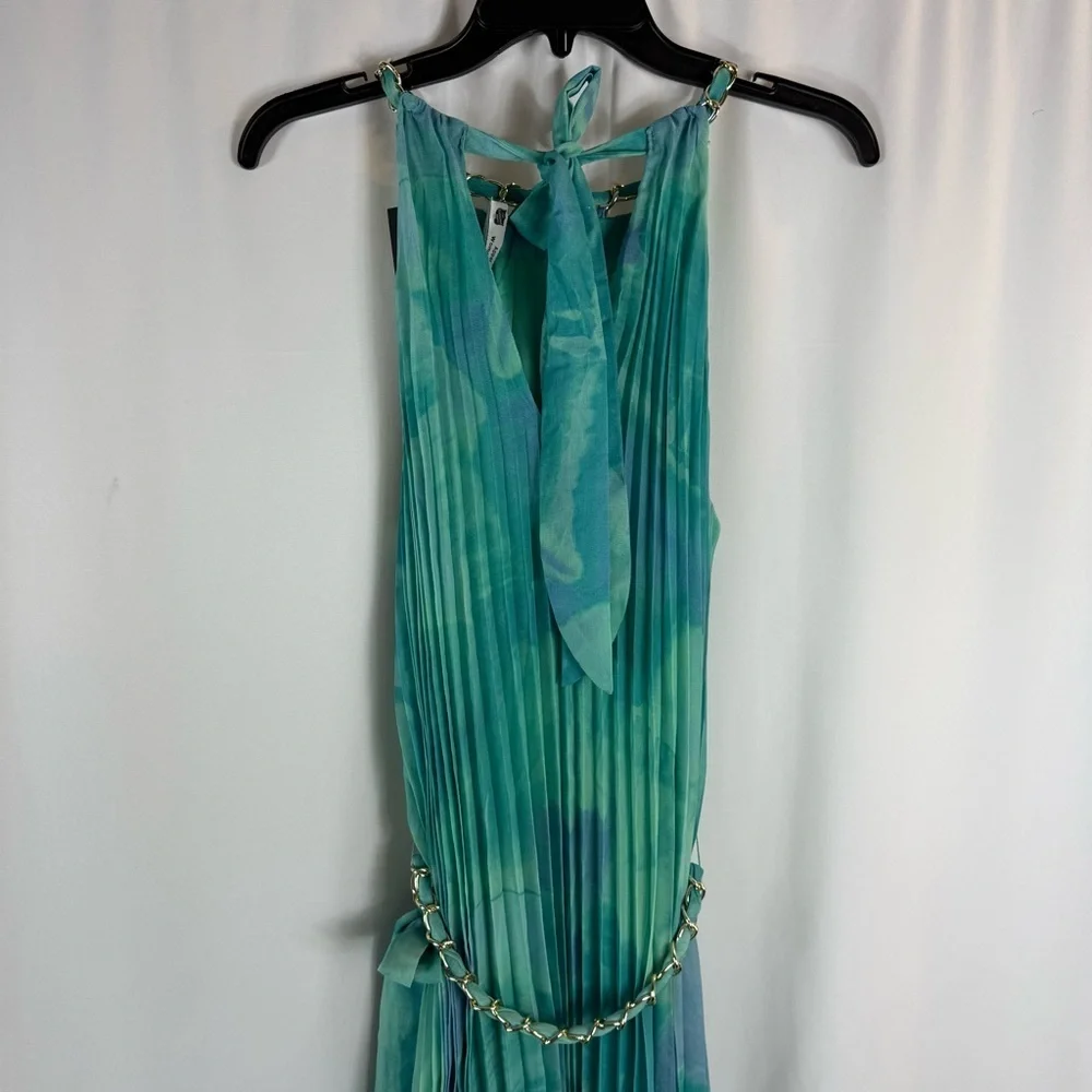 NWT Miss Avenue Vibrant  Green Maxi halter neck Dress size:M
